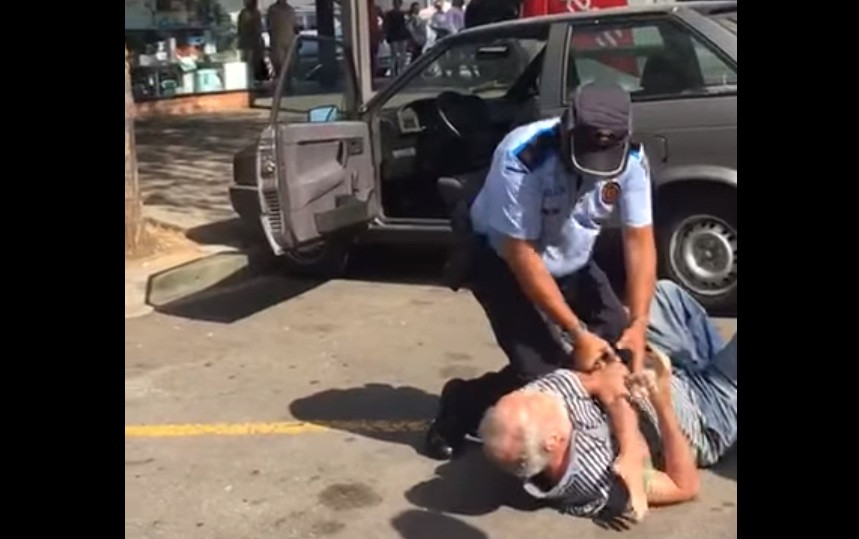 Agresionpoliciasantcugatanciano