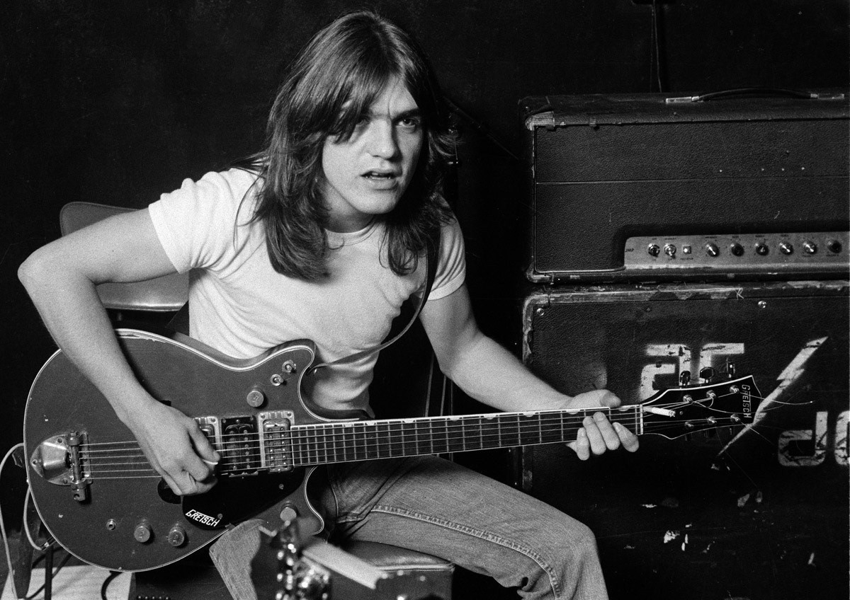 Malcolm young guitarrista acdc