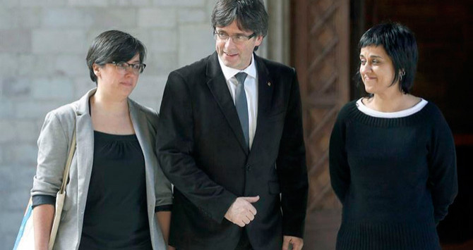 Mireiaboia con puigdemont yanna gabriel