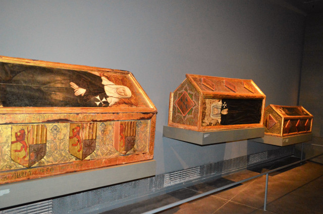Cajas sepulcrales originarias de Sijena del Museu de Lleida Cajas sepulcrales originarias de Sijena del Museu de Lleida