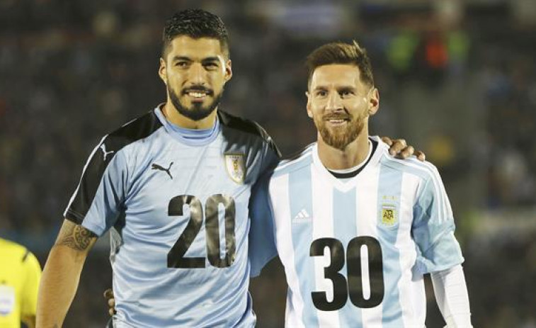 Suárez y Messi empatan a cero