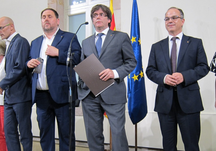 El Govern da 48 horas para que los alcaldes cedan locales para el referéndum