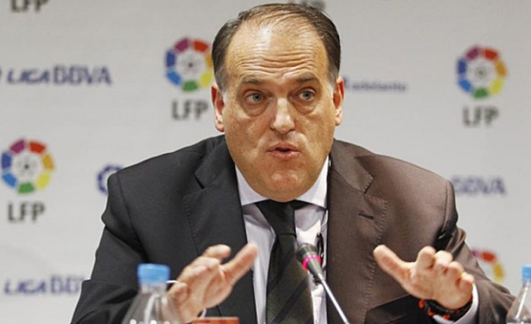Tebas carga contra Guardiola por lucir el lazo amarillo
