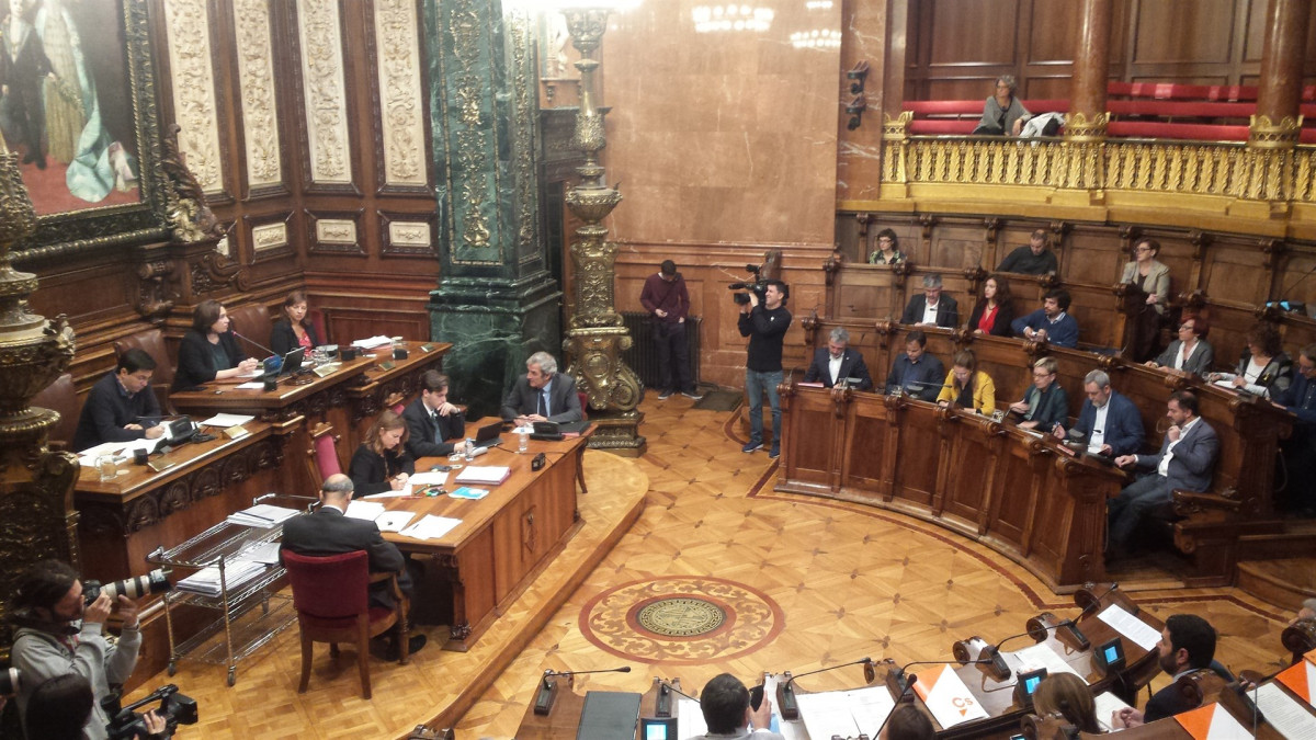 Pleno ayuntamiento barcelona