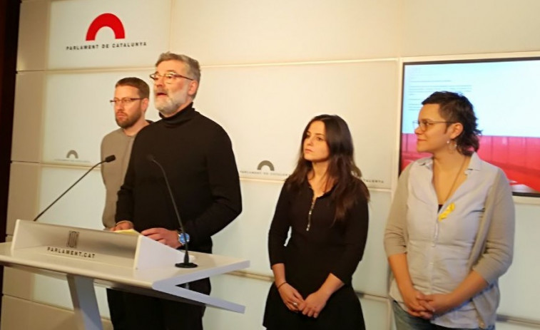 La CUP inicia una campaña para restituir las leyes suspendidas por el Constitucional