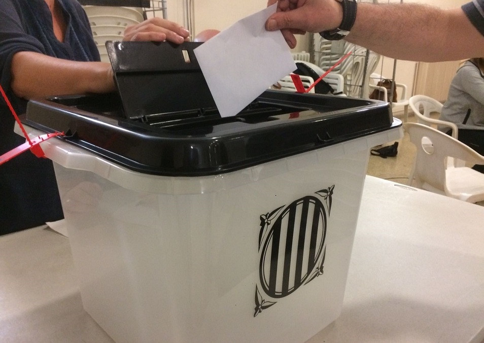 Urna referendum 1o