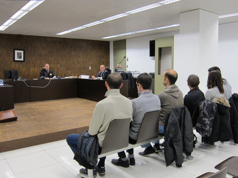 ​Condena de año y medio de cárcel a tres acusados por una paliza a ultras un 12-O en Barcelona