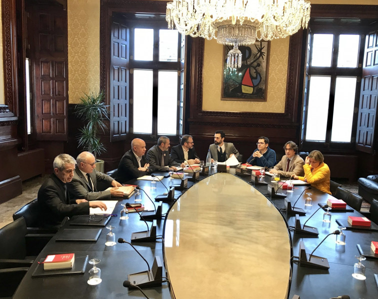 ​La Mesa aborda este martes la reforma de la ley para investir a Puigdemont a distancia