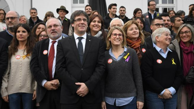 JxCat solicita al Constitucional que no admita el recurso de Rajoy contra la investidura de Puigdemont