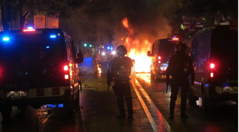 Disturbios can vies mossos
