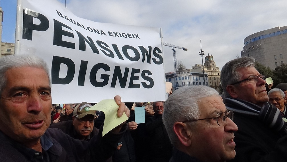 Marea pensionista plaza Catalunya 3