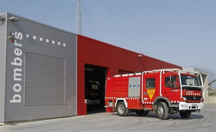 ​Ocho heridos en un incendio en la calle dels Àngels del Raval de Barcelona