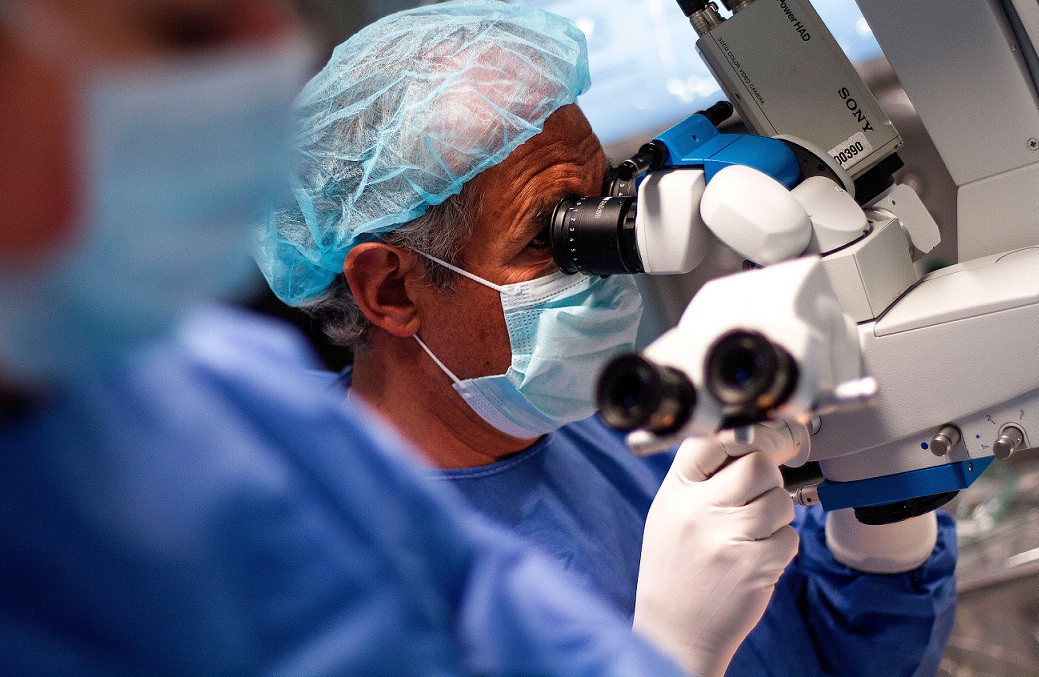 Oftalmologia oculista médico hospital ojos dexeus