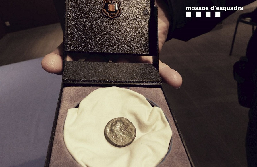 Moneda llacimiento mossos 21032018