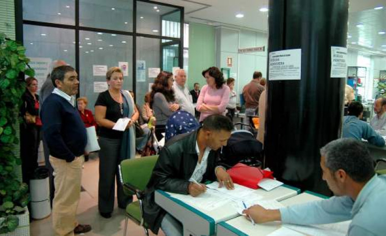 Catalunya cierra 2018 con 25.000 parados menos y España con 210.000