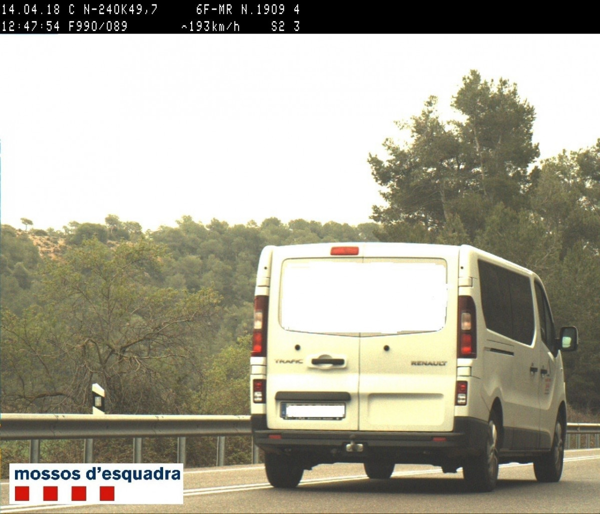 Furgoneta trànsit mossos