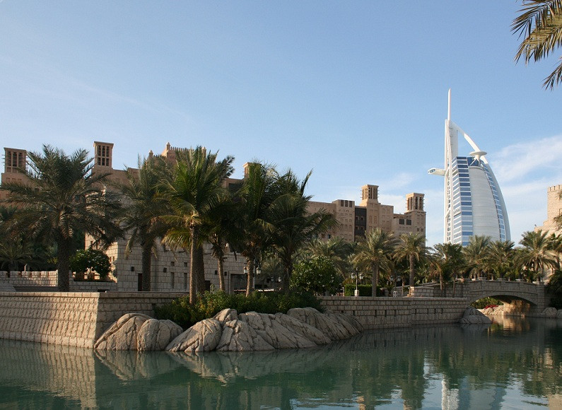 Emiratos árabes ingenieros españoles 07052018