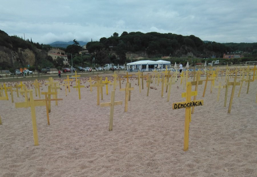Cruces playa Arenys de Mar