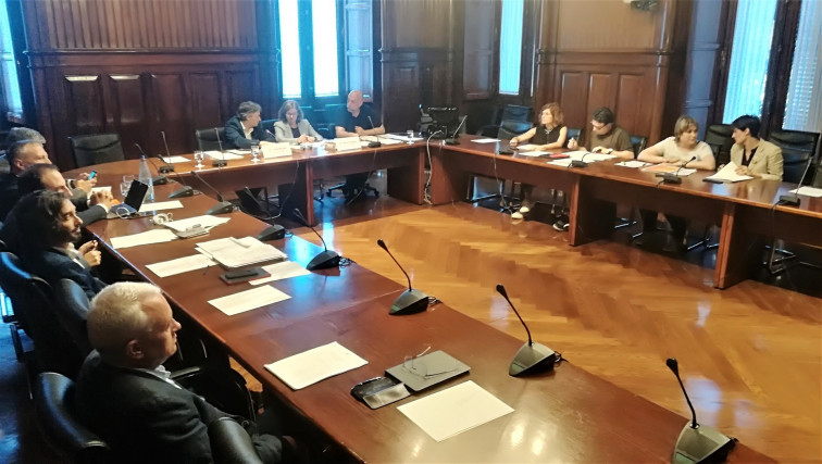 ​El Parlament cita a Santamaría, Zoido y Sanz Roldán (CNI) a la comisión de los atentados