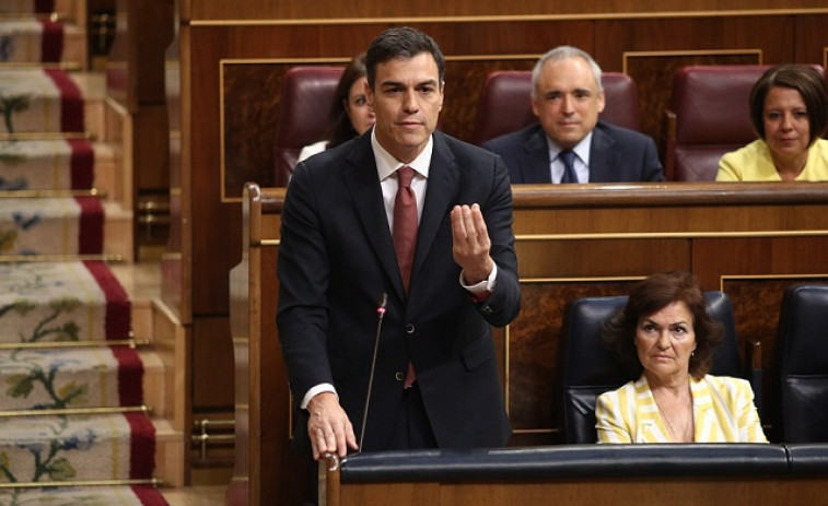 Sánchez desoye la ley de estabilidad y no aprueba la senda de déficit