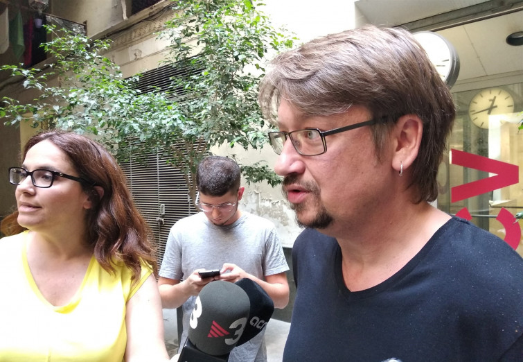 Domènech no quiere que la independencia protagonice el debate electoral de las municipales
