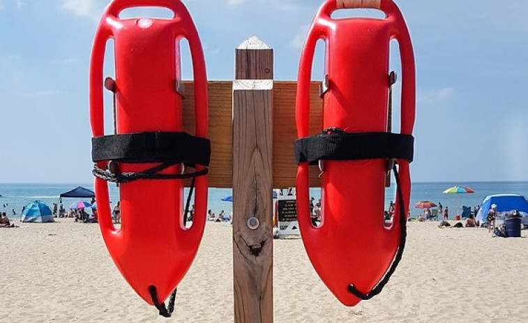 Muere ahogado un hombre de 54 años en una playa de Vilanova i la Geltrú