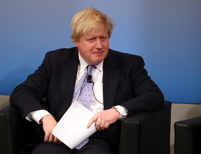 Boris Johnson dimite