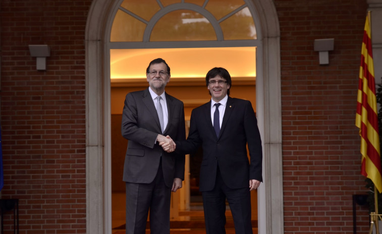 Un libro revela que Puigdemont estaba dispuesto a todo por la independencia: 