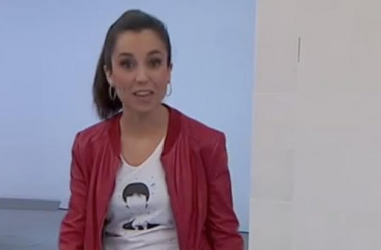 El CAC defiende que una presentadora de TV3 lleve una camiseta con la cara de Puigdemont