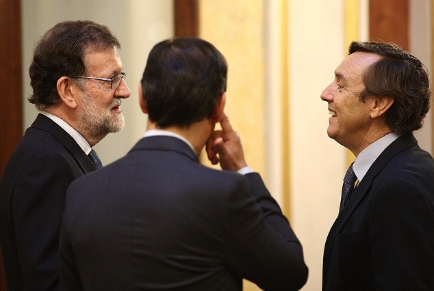 Rajoy hernandez maillo congreso 27092018