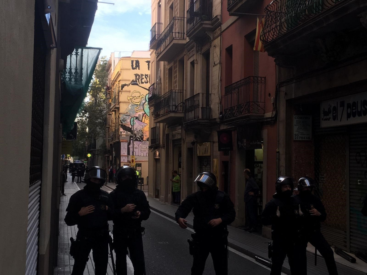 Bloque okupado en Gracia