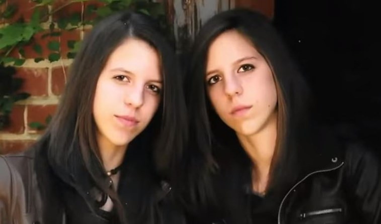 Los gemelos transgu00e9nero cuando eran Jaclyn y Jennifer