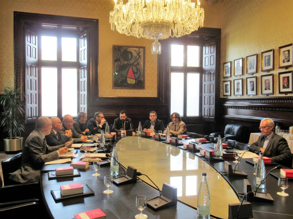 Parlament mesa reunió