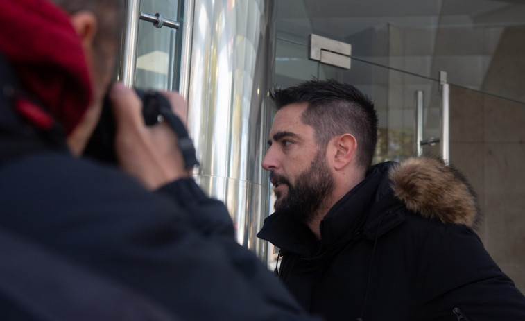 Dani Mateo se niega a declarar como investigado por sonarse la nariz con la bandera