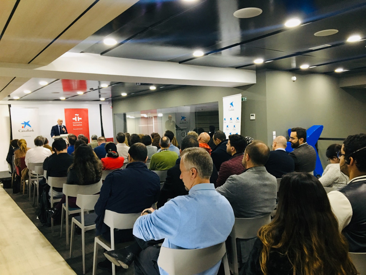 Caixabank e Instituto Cervantes
