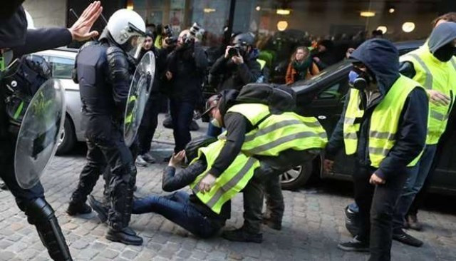 ChalecosamarillosenBruselas 1
