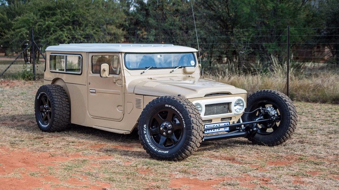 Toyota Land Cruiser FJ40 Hot Rod