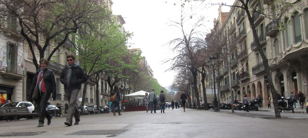 Paseo central de Rambla Catalunya