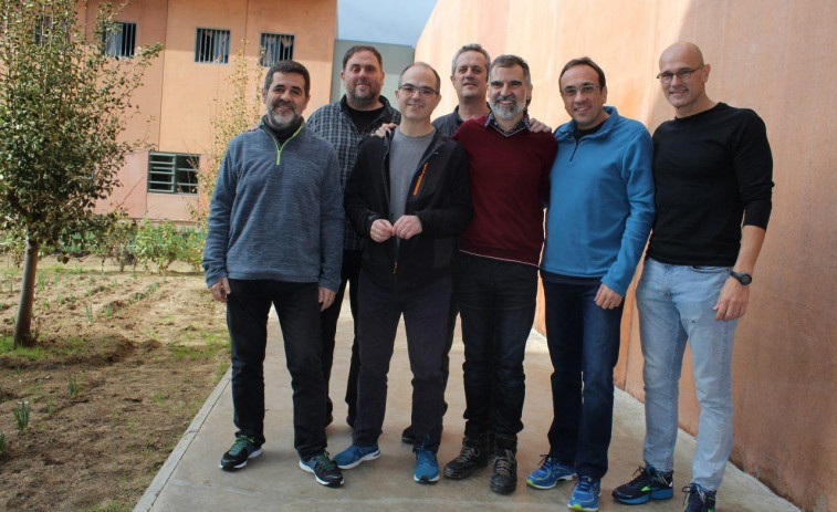 Los políticos presos, desanimados y sin ganas de visitas, a la espera de la sentencia