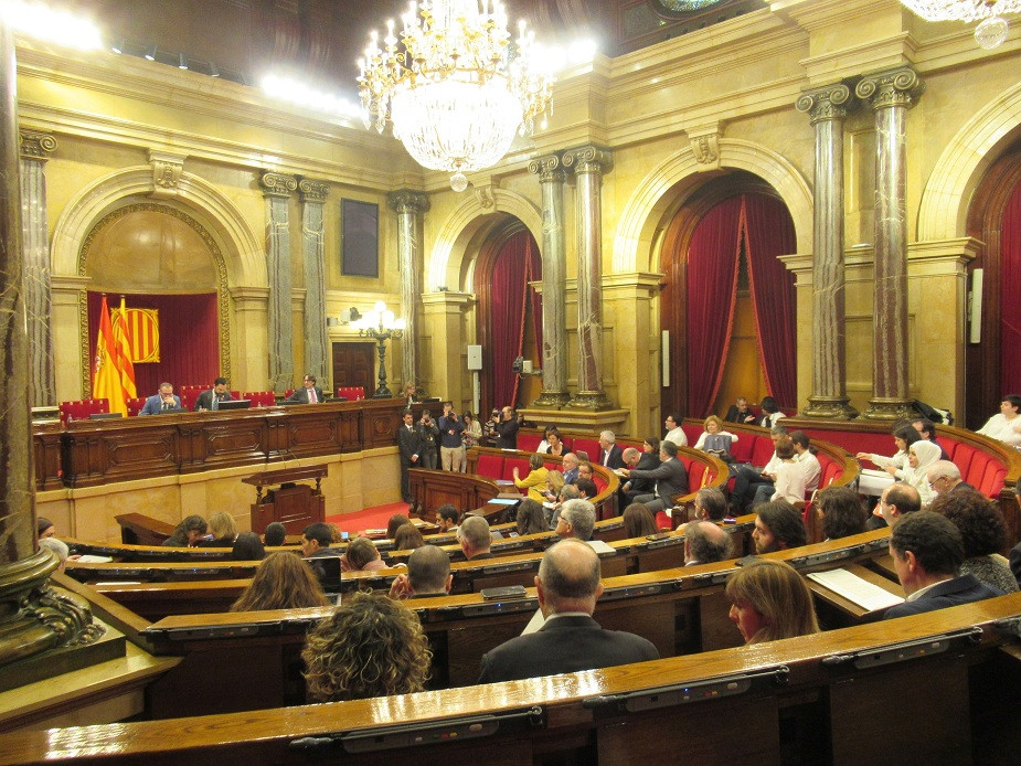 Pleno del parlament votación presupuestos catalanes