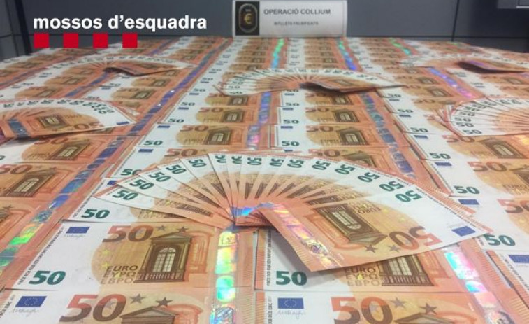 Desarticulan la principal red de distribución de euros falsos en Catalunya
