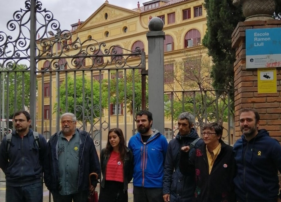 EuropaPress 2159561 Rueda de prensa de la CUP en la escuela Ramon Llull