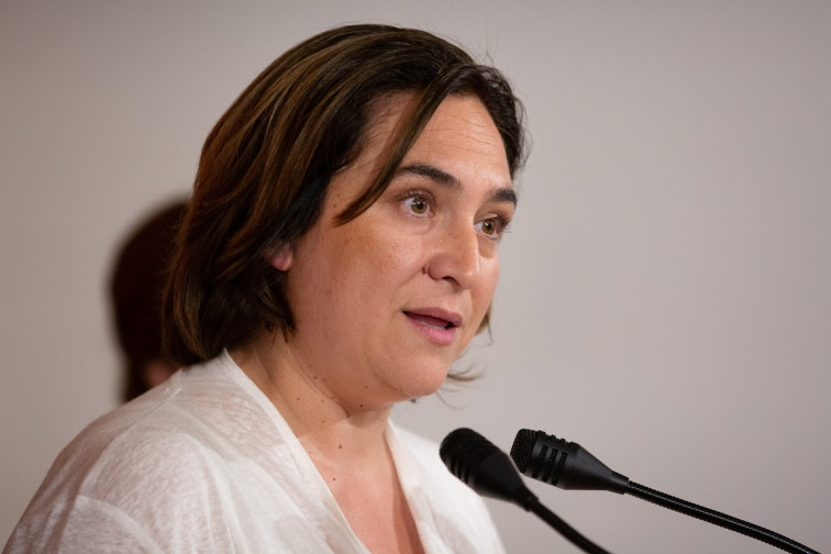 Colau prepara un sablazo impositivo para castigar a restauradores, propietarios de vehículos y pisos vacíos
