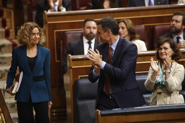 Meritxell Batet y Pedro Sánchez en el Congreso de los Diputados