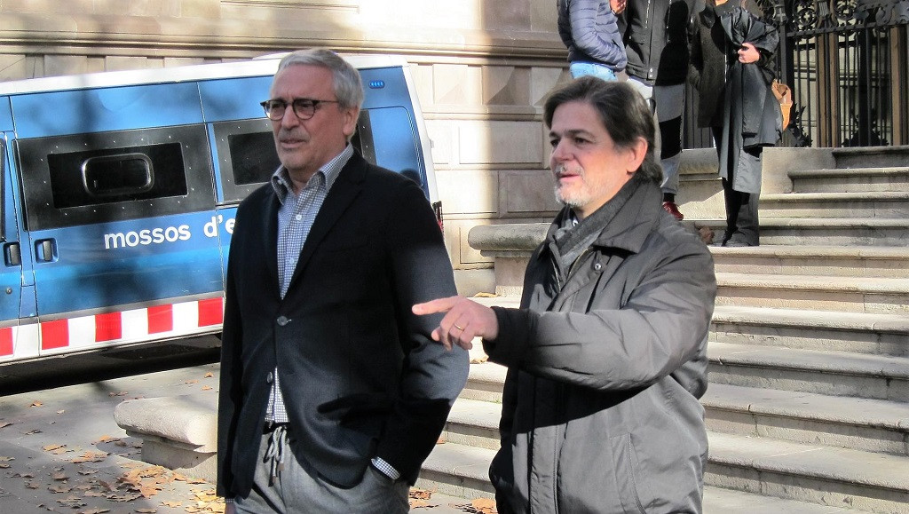 Oril Pujol con su abogado