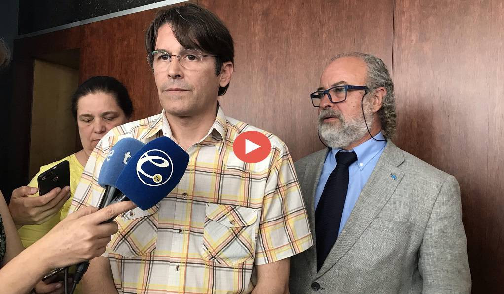 El comisionado de Ecología, Frederic Ximeno, y el de Seguridad, Amadeu Rescasens video