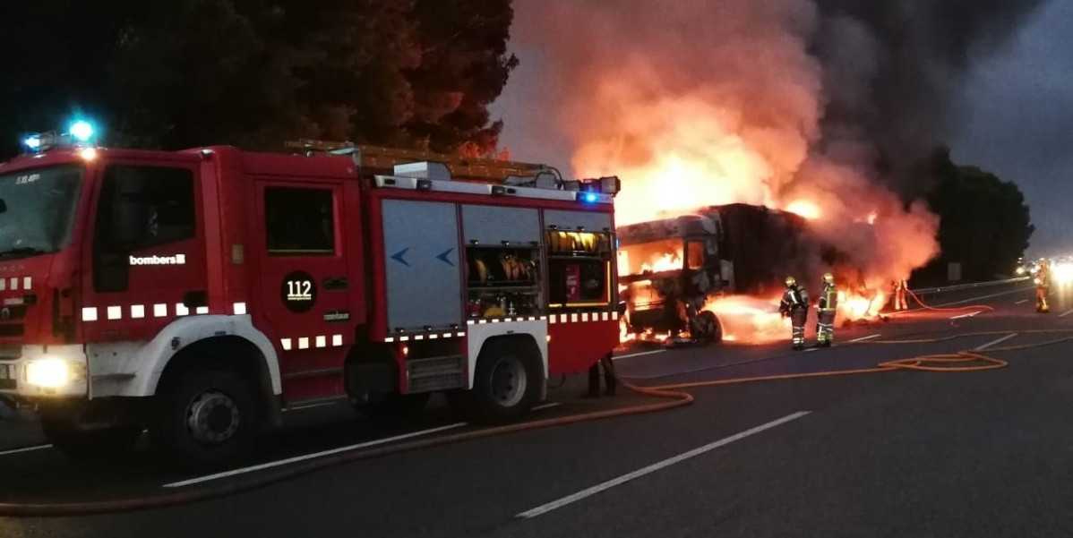 Incendio camion ap7 castellet gornal