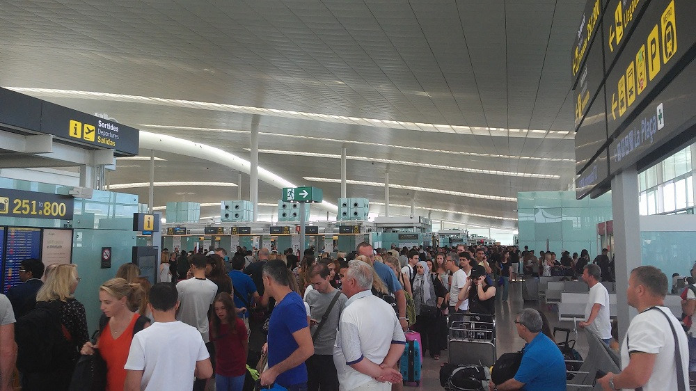 Aeroport del Prat gente