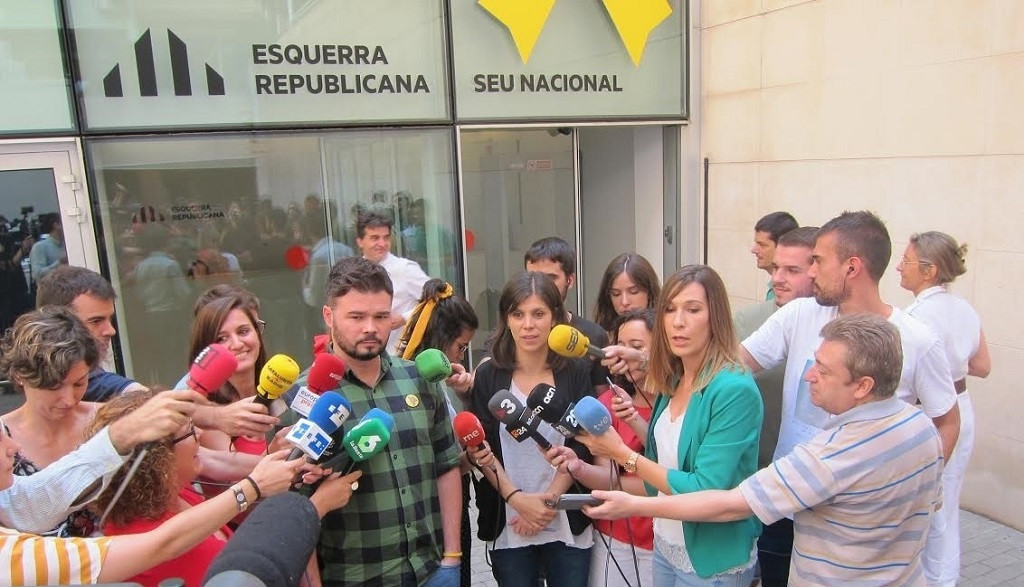 El portavoz de ERC en el Congreso, Gabriel Rufiu00e1n, y la portavoz del partido, Marta Vilalta