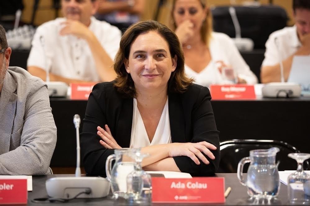 Ada colau amb